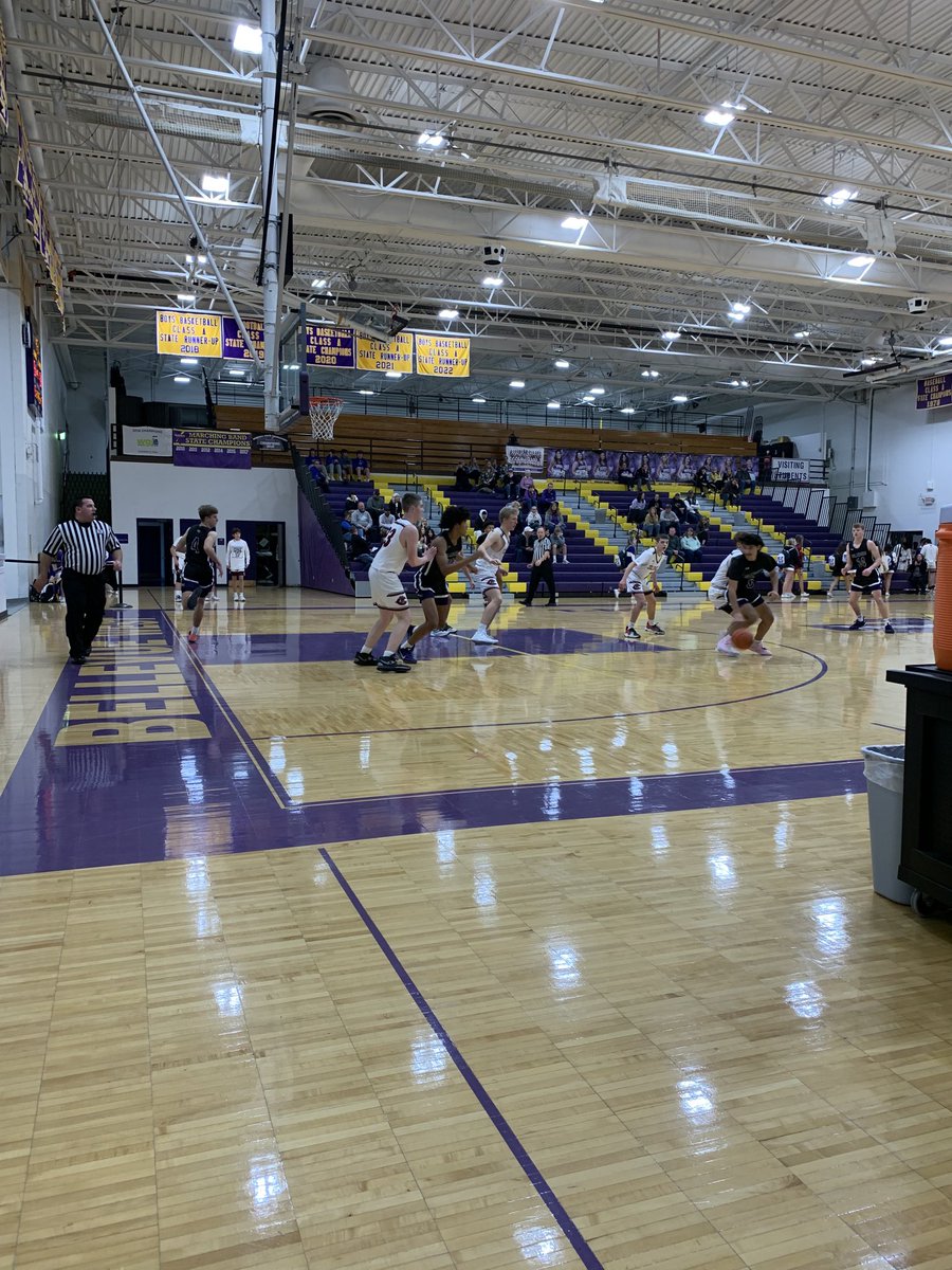 tkwapnioski's tweet photo. The ⁦@DiscovererBB⁩ Team ⁦@DiscovererWay⁩ with a 59-50 win over ⁦@GishActivities⁩.  They even their record at 1-1. ⁦@CTelegramSports⁩ #GoDiscoverers #TheDiscovererWay https://t.co/ilAkZxKp77