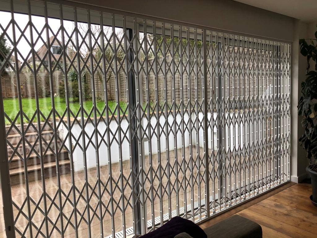 rsgsecurity_uk's tweet photo. Satisfied client with the installation of our RSG1000 large patio door Retractable Security Grilles in their family home in Ealing.
https://t.co/wR5guRjqFj
#rsgsecurity #securitygrilles #homesecurity #fightburglary #makingbritainsafer https://t.co/CCO9g5Rk9w