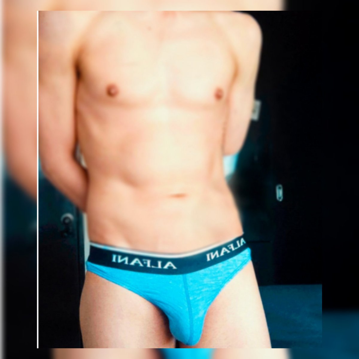 RicardoPkn's tweet photo. @FredyZaga_xXx Yo Brief's Team https://t.co/bfkU3RsRmK