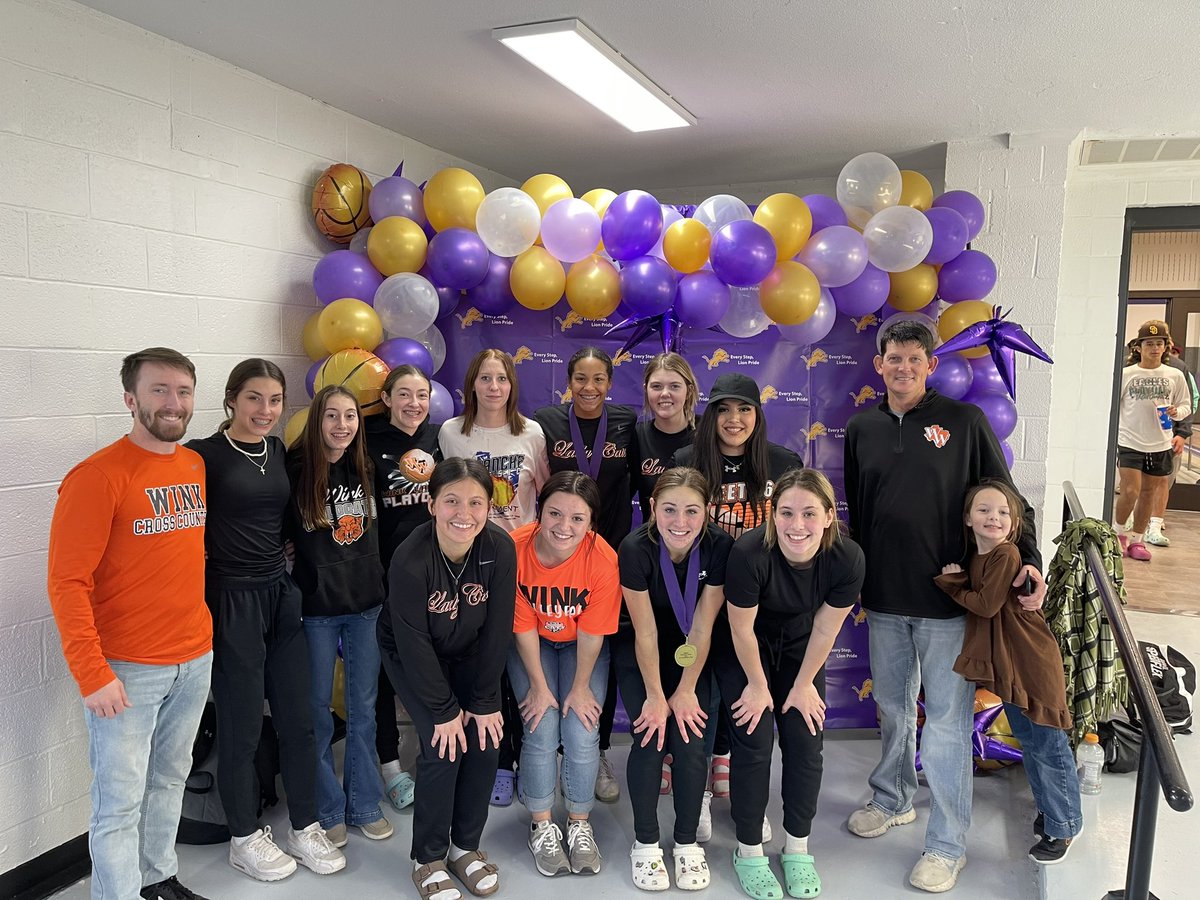 Josh_Tally25's tweet photo. Congrats to the @WinkWildcats Lady 🏀 team in their great play this weekend. Went 5-1 to take a third place finish in the tournament. Great job ladies. All tournament team congrats to Aizlyn Dewberry and Autumn Smith!!! https://t.co/S6uIpVClDE