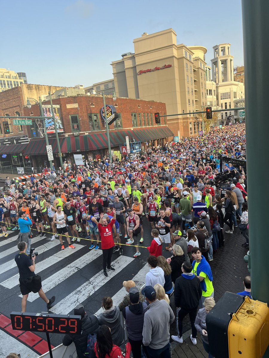 Jerica_Phillips's tweet photo. Today is what HOPE and INSPIRATION looks like when 20,000 people come TOGETHER to save more lives @StJude! #Memphis #StJudeHeroes #FindingCures #SavingLives https://t.co/sBvfuLe4FG