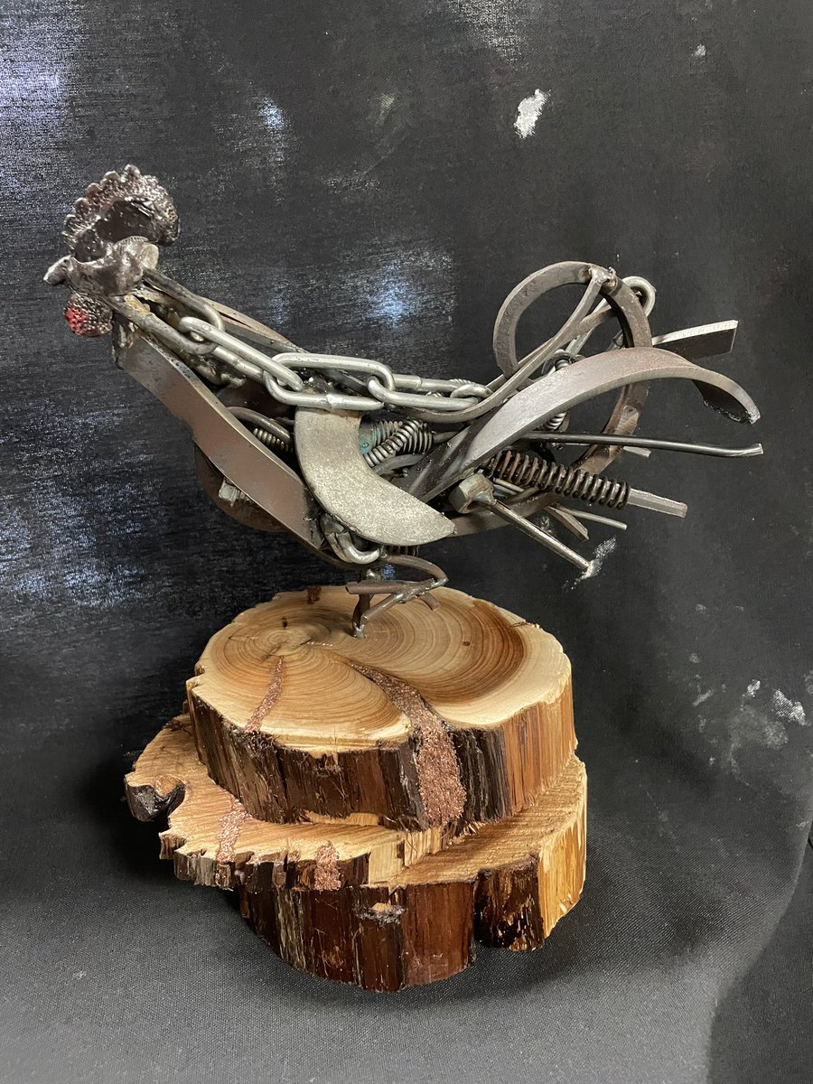 NellAnd01630252's tweet photo. Baten Evans is a very talented and hardworking student at CLHS. He is a senior this year and just won $10,000 at the SA Western Art Contest! A first for CLHS. #keeprising #thelakeisrising #comalfinearts @CLHSPrincipal @canyonlakehs @cisdnews @comalfinearts @DrChapmanCISD https://t.co/tZer66PVzs