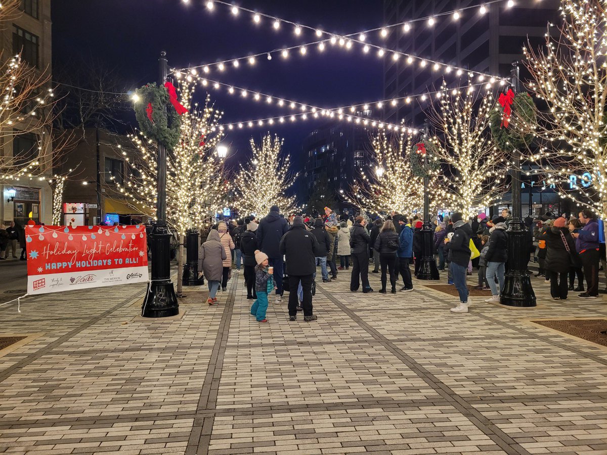 Evanston, IL Police tweet media