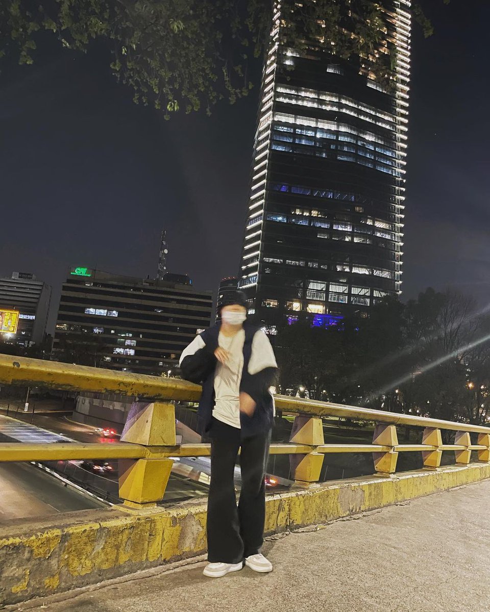 TFN_BRAZIL's tweet photo. [#GUNGRAM] Atualização do #GUNWOO no Instagram!

“No México✨
O filhotinho é fofo🐶❤”

#건우 #TFN #티에프앤 @TFN_official_ 

(1/2) https://t.co/xRV7g6UMVi