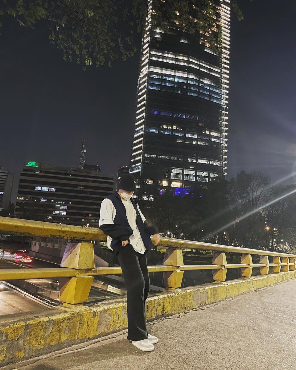 TFN_BRAZIL's tweet photo. [#GUNGRAM] Atualização do #GUNWOO no Instagram!

“No México✨
O filhotinho é fofo🐶❤”

#건우 #TFN #티에프앤 @TFN_official_ 

(1/2) https://t.co/xRV7g6UMVi