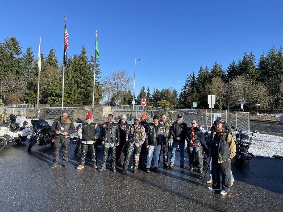 CVMA11_4's tweet photo. Shots from the Olympia Toy Run today. It was cold, but the sun came out and kept us dry. Good times and good fun for the kiddos this XMAS. Thanks to all that came out and supported. https://t.co/LSQReeixOf
