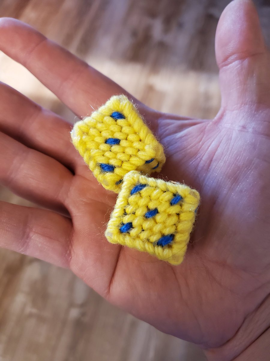 Who says a Christmas Bizarre can't be good for Tabletop finds?