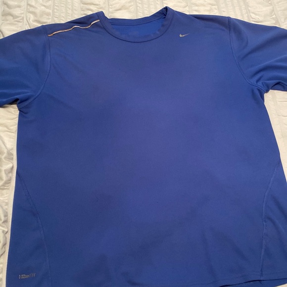 harmonysnotes's tweet image. So good I had to share! Check out all the items I'm loving on @Poshmarkapp #poshmark #fashion #style #shopmycloset #nobrand #nike #patagonia: posh.mk/xIb9u6pbtvb