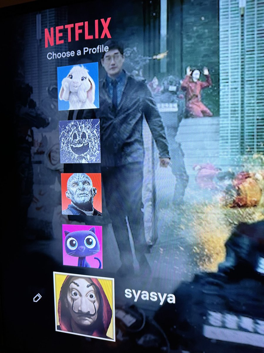 acaaxcx's tweet photo. Looking for member to share Netflix ,3 profile still available . Currently my sister n me only still commit to pay for 5 users . RM 10/month, please DM me if u r interested to join https://t.co/4uNkTjY2I7