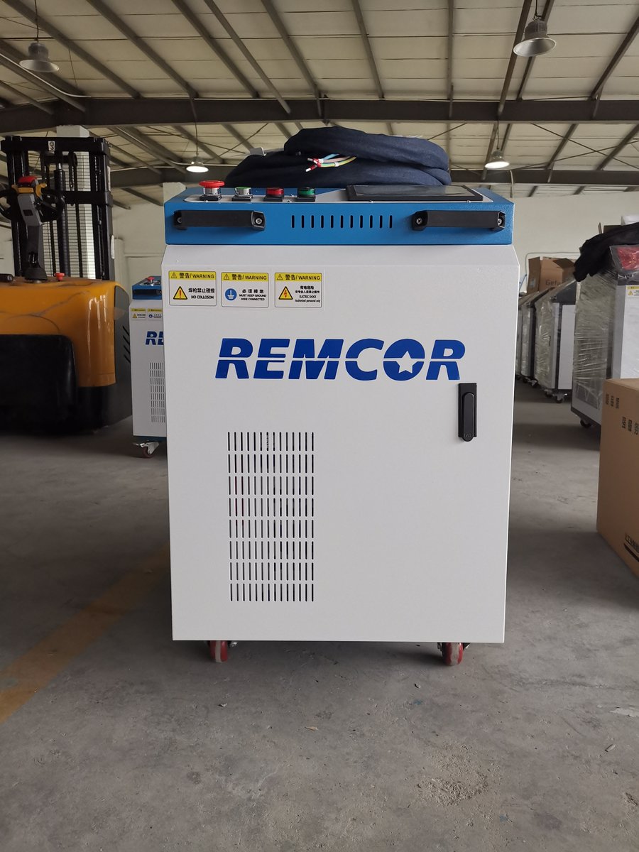 Hi, Good day
Would like to share our #fiber #laser #welding #machine picture
1) Professional #laser #welding machine 
2) 3 in 1 #laser #welding #cleaning #cutting machine 
3) Professional #laser #cleaning  machine 
    1. CW (Continuous) type 
    2. #pluse type