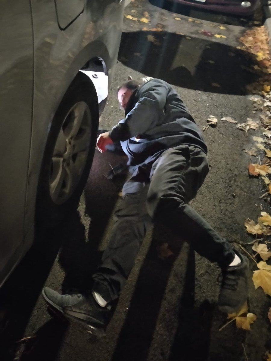 ChaverimQueens's tweet image. Even after shobbos.... #checkingitout #motivation #community #team