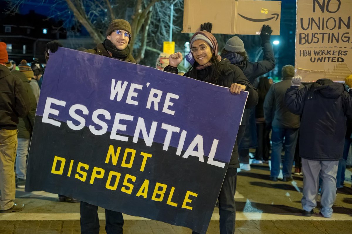 sarahdashji's tweet photo. Today @HBHWorkers rallied and protested the proposed layoff of over 100 employees by @howardbrownhc. They demanded #HBHNoLayoffs and that management #ChopFromTheTop instead of from #EssentialNotDisposable workers who provide vital services to Chicago’s LQBTQIA+ community. https://t.co/8cGirKEWQz