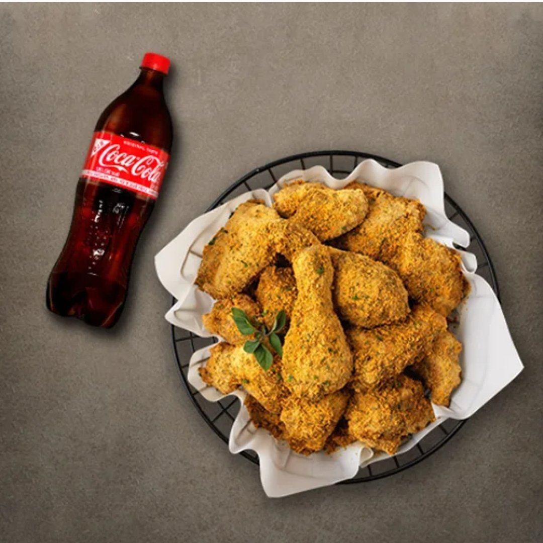 <타락한 땅에도 꽃은 피는가> 단행본이 리디에 선출간되었어요. 유독 마음을 많이 쓴 작품이라 시집(?)보내는 것 같이 시원섭섭하네요. 부족한 점이 많더라도 부디 예쁘게 봐주세요!
rt해주신 한분께 치킨 깁티를 드립니다. 당발은 12월 10일에 할게요.
ridibooks.com/books/30490326…