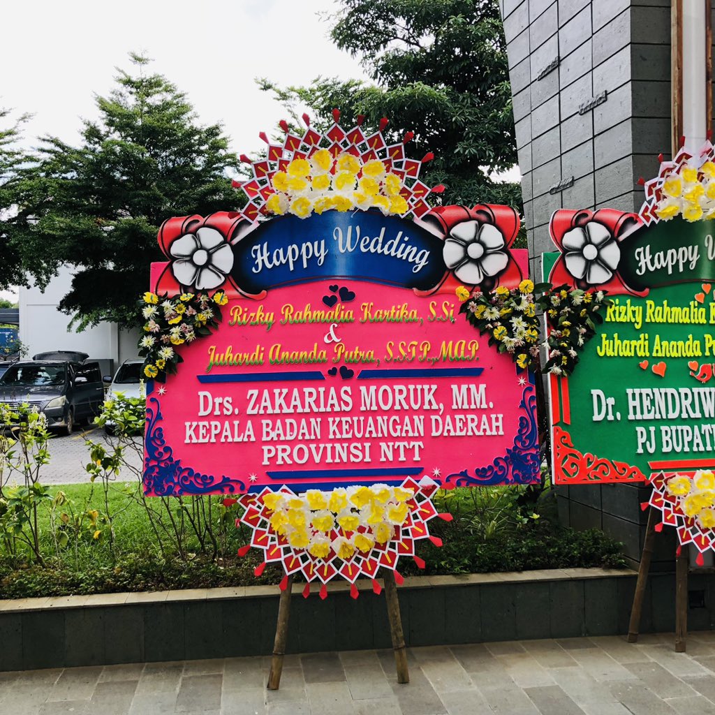 floristrembang's tweet photo. TOKO KARANGAN BUNGA DI REMBANG 24 JAM ☎️081215758846
WA https://t.co/oQUnQCUYP0…
#rembang #pamotan #sedan #kaliori #kragan #lasem #pancur #sale #sarang #sulang #gunem #jatirogo #sumber
#karanganbungarembang #tokokaranganbunga #tokobungaterdekat #bungapapanterdekat #florist https://t.co/vgvjchLNsQ