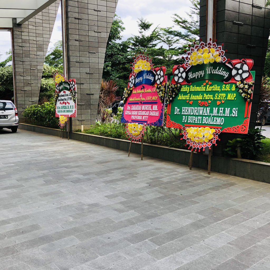 floristrembang's tweet photo. TOKO KARANGAN BUNGA DI REMBANG 24 JAM ☎️081215758846
WA https://t.co/oQUnQCUYP0…
#rembang #pamotan #sedan #kaliori #kragan #lasem #pancur #sale #sarang #sulang #gunem #jatirogo #sumber
#karanganbungarembang #tokokaranganbunga #tokobungaterdekat #bungapapanterdekat #florist https://t.co/vgvjchLNsQ