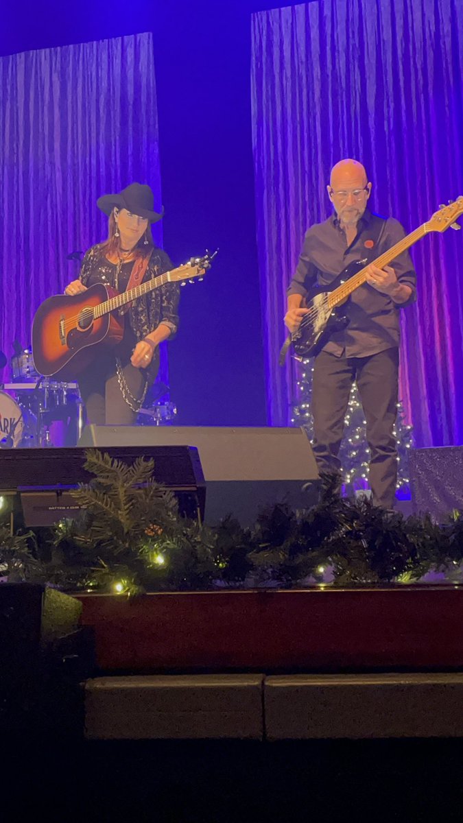 Some <a href="/claykrasner/">Clay Krasner</a> rocking the bass tonight.