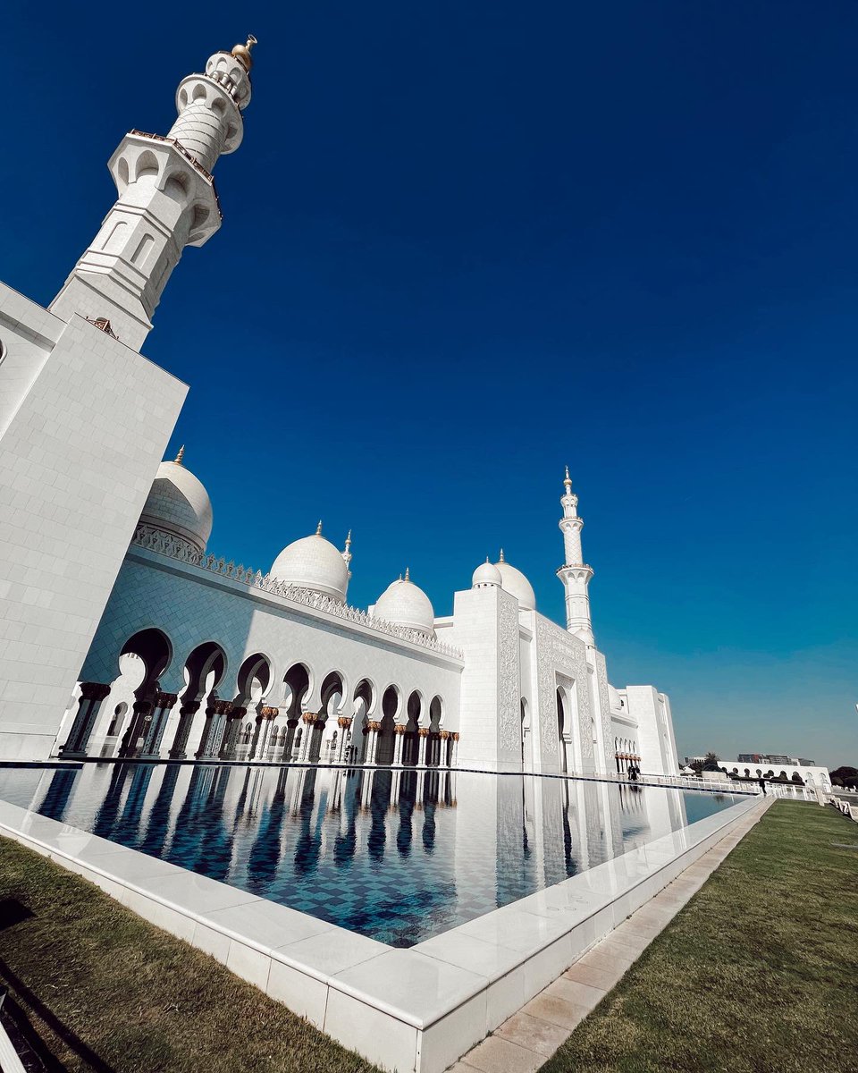 Finally made it to the #GrandMosque … absolutely breathtaking … 🕌 #AbuDhabi