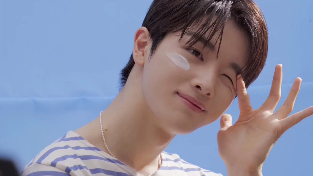jsc_pics's tweet photo. 220830 - round a'round photoshoot behind 
 
#SUNGCHAN #성찬 #NCT https://t.co/57Nv9OkXVl