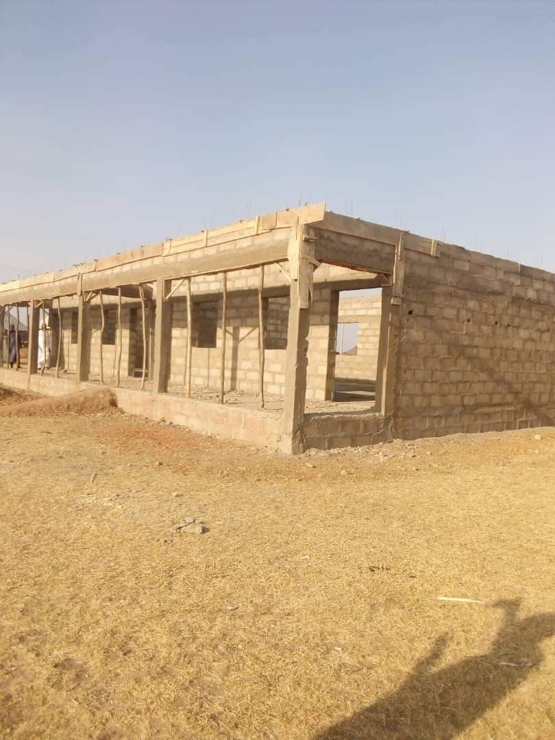 madammofficer's tweet photo. Ongoing Construction of One Block of Two Classrooms at LEA Primary School, kofar kudu Gubuchi Ward Makarfi Local Government, facilitated by Senator Suleiman Abdu Kwari 

#Kwariatwork  @Abdu_Kwari https://t.co/GuZY35tS3z