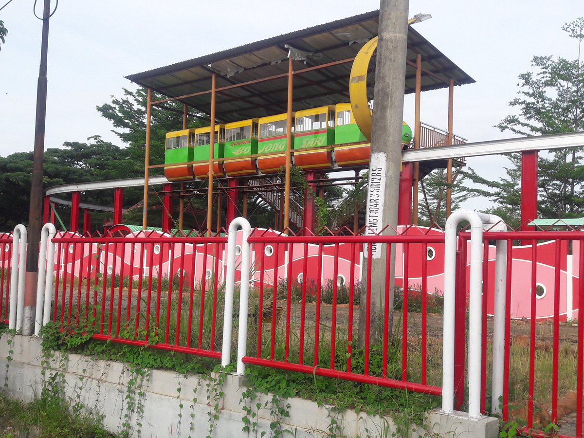 kotaindramayu's tweet photo. Pagiiii Indramayu. Jepret dari kawasan wisata yang tempat wisata nya ngga ada yang beroperasi :) https://t.co/CNJGXH1rdA