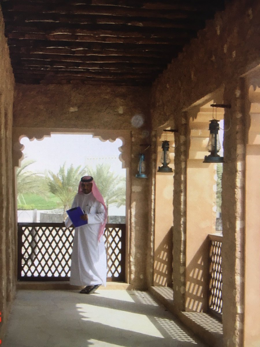 اليوم الوطني لدولة الامارات العربية المتحدة الثاني من ديسمبر، جعله الله يوم عز وفخر…حفظ الله الامارات واهلها وشيوخها وحكامها.
تحية خاصة لاهلنا واحبابنا في مدينة ابوظبي ،والعين.
* من منزل الشيخ/ شخبوط بن سلطان آل نهيان.