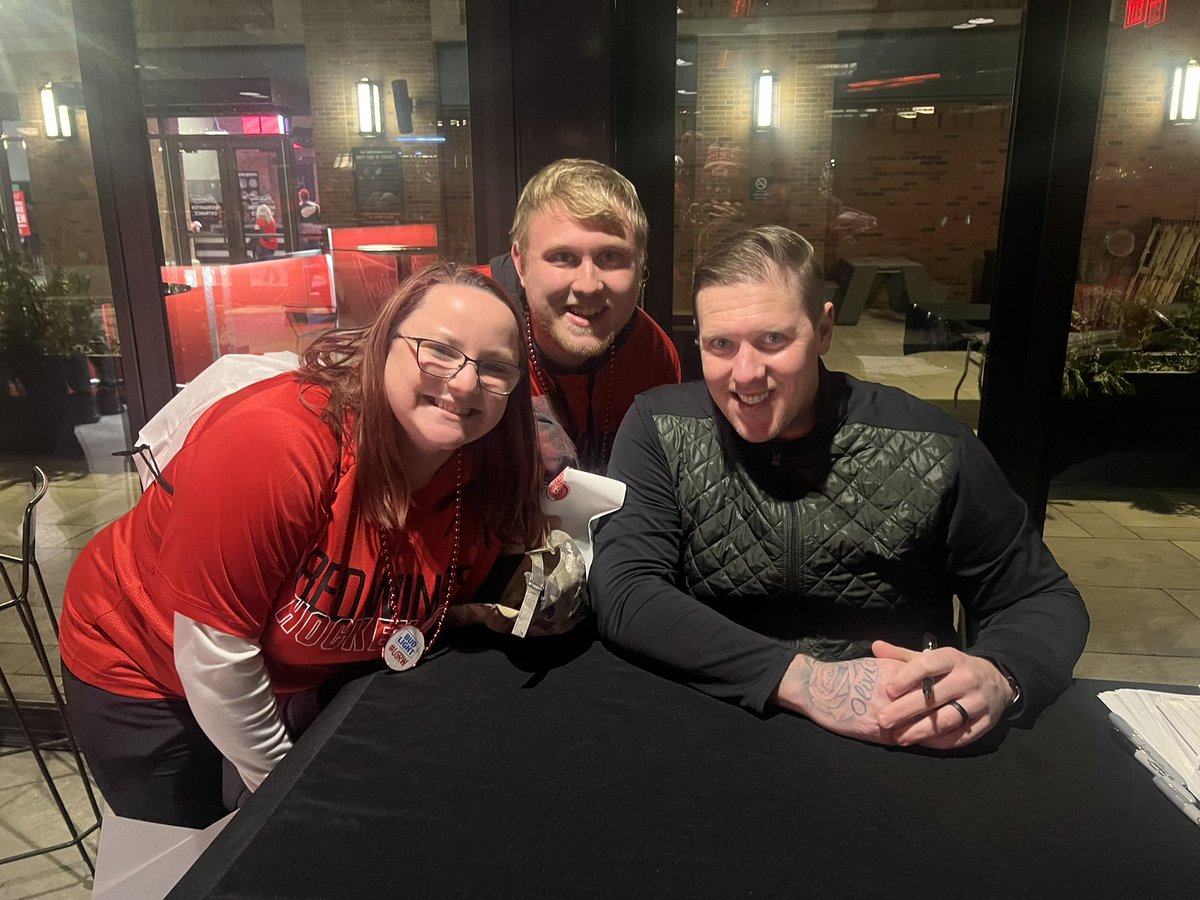 karleylesage's tweet photo. #LGRW https://t.co/x26KocQrm7