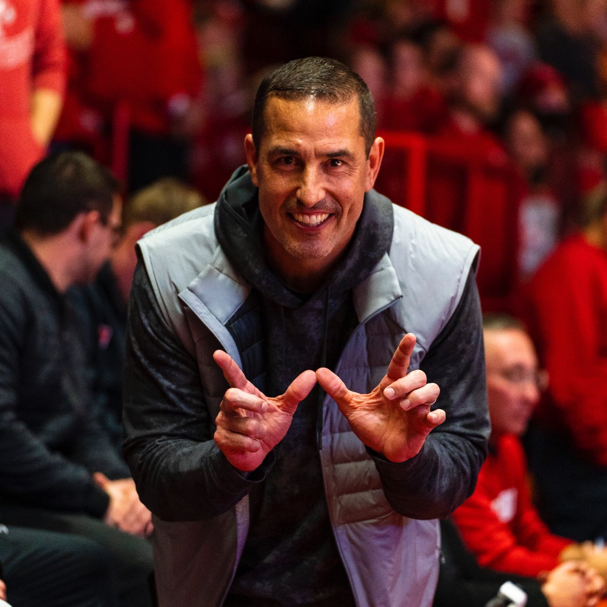 Oh hey, <a href="/CoachFick/">Luke Fickell</a>!! Love seeing you in the stands cheering us on!

#OnWisconsin | <a href="/BadgerFootball/">Wisconsin Football</a>