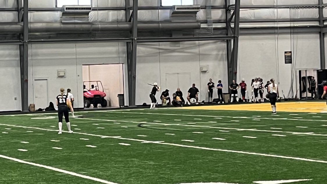 Thanks for another great camp <a href="/coachyegge/">Yegge</a> <a href="/lexikinnaird/">Lexi Kinnaird</a> <a href="/GriffonSoftball/">Griffon Softball</a> I enjoyed coming to visit again!