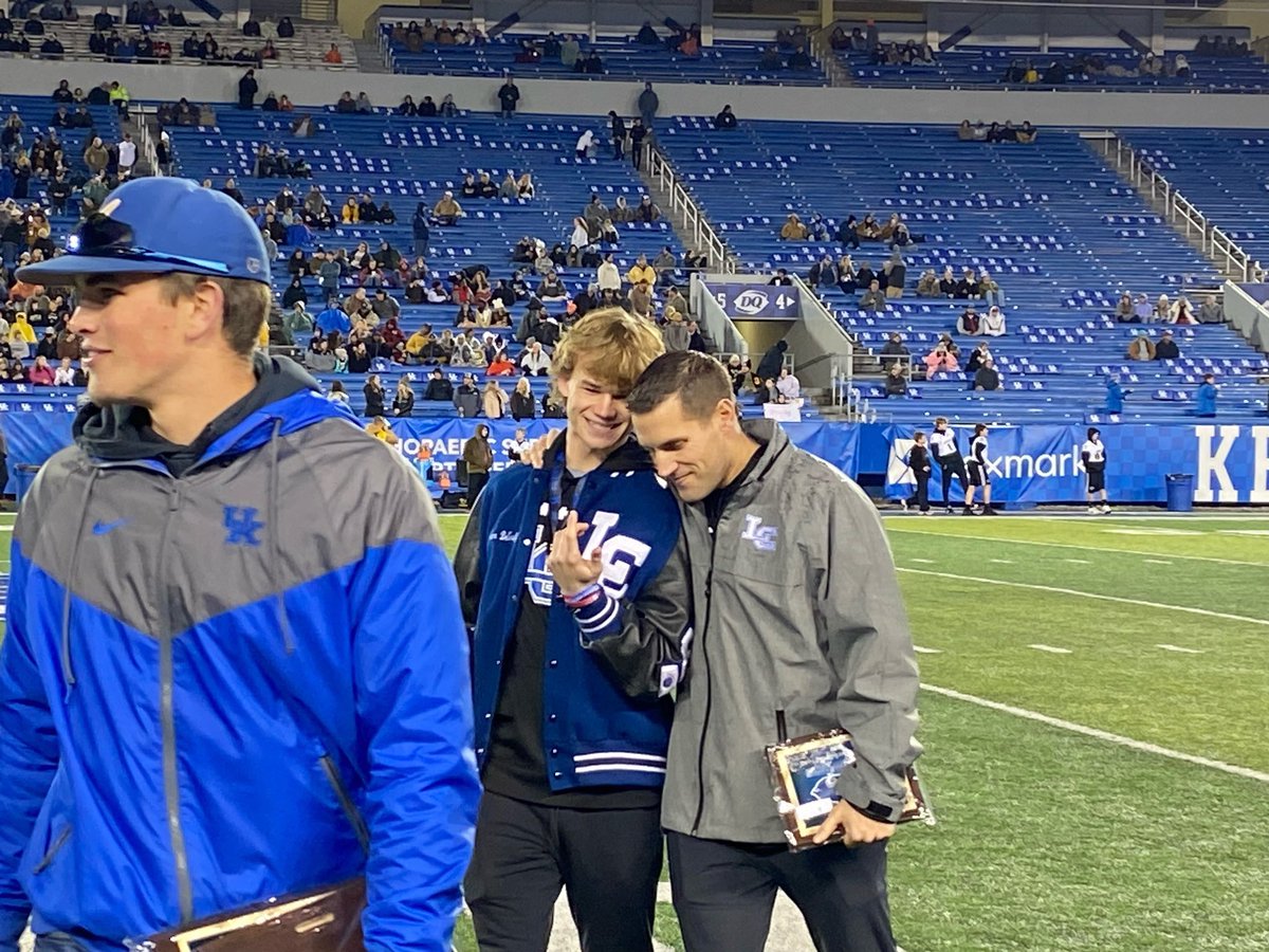 Bert Bathiany V tweet media