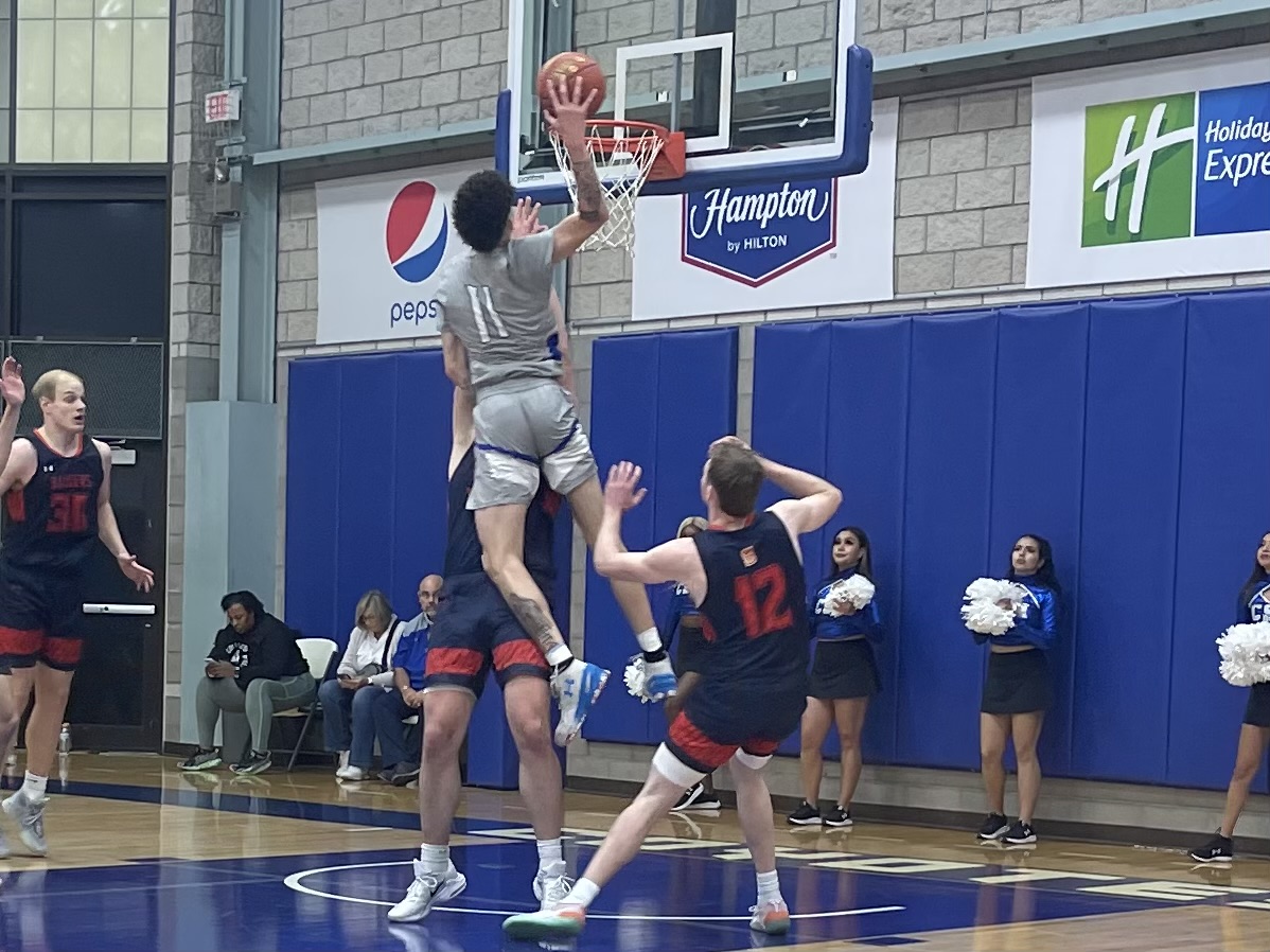 CSN_MBball's tweet photo. CSN (5-8 overall, 0-2 SWAC) falls to 0-2 in conference play after 87-78 defeat vs. Snow College. Max Topham (18 PTS, 3 AST, 3 REB) Kendrick Gilbert (19 PTS) Anthony Swift (14 PTS, 11 REB) &amp; Darren Jones (12 PTS, 10 REB) led the attack. Next up #5 CSI on 12/10
🐺🏀 #1PACK1MISSION https://t.co/AVPniJicRT