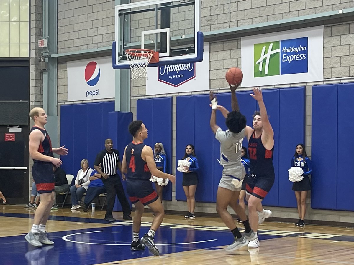CSN_MBball's tweet photo. CSN (5-8 overall, 0-2 SWAC) falls to 0-2 in conference play after 87-78 defeat vs. Snow College. Max Topham (18 PTS, 3 AST, 3 REB) Kendrick Gilbert (19 PTS) Anthony Swift (14 PTS, 11 REB) &amp; Darren Jones (12 PTS, 10 REB) led the attack. Next up #5 CSI on 12/10
🐺🏀 #1PACK1MISSION https://t.co/AVPniJicRT