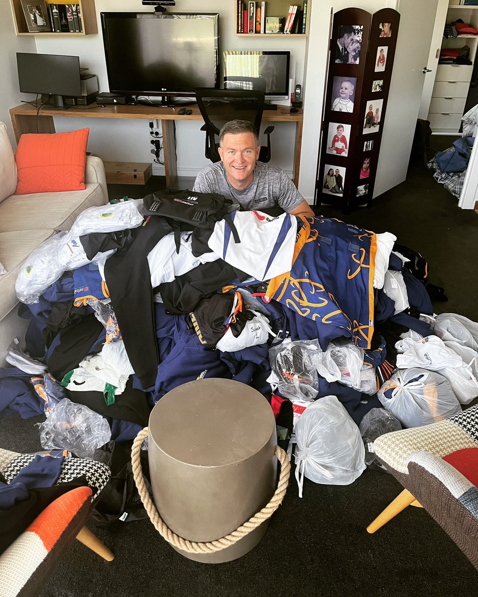 Mountain of Hope for the kids In Zimbabwe. Thank you to @julzlenepveu @ariels_vnl @ariels_vcna for an amazing donation of netball gear, can’t wait to hand them out. This would not have happened without Sarah Gardner from RePlay] .