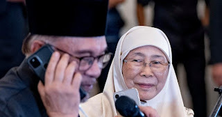 PM Anwar wishes happy birthday to wife Wan Azizah  