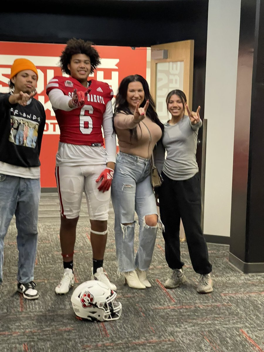 AuVon Sager tweet media