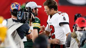 TSR_DRNB's tweet photo. The shooter out shoots the scooter.

51-49 Packers over Bucs in a game with over 100 total points, 10 passing touchdowns, 1000 total yards, and 65,000 happy fans.

What a way to end these two Hall of Fame careers against one another. https://t.co/B5ybKrV4hM