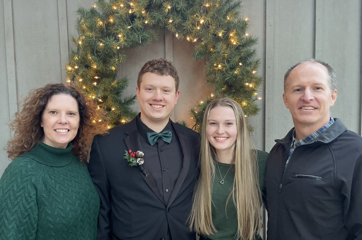 ProfMcNamara's tweet photo. A rare picture of all 4 McNamara’s out in public! 🎄 It’s a pre-Christmas miracle! https://t.co/EuonMYXWiZ