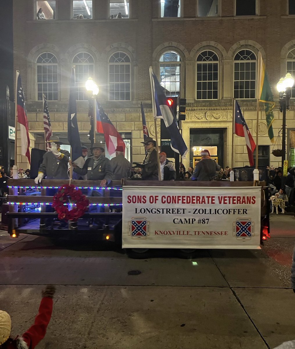 KnoxvilleHoller's tweet photo. 🎄 Nothing says “Christmas Spirit” like celebrating the descendants of soldiers who fought to keep Black people enslaved at the Knoxville parade 🫤 @CityKnoxvilleTN @visitknoxville https://t.co/xrGzvXlHXC