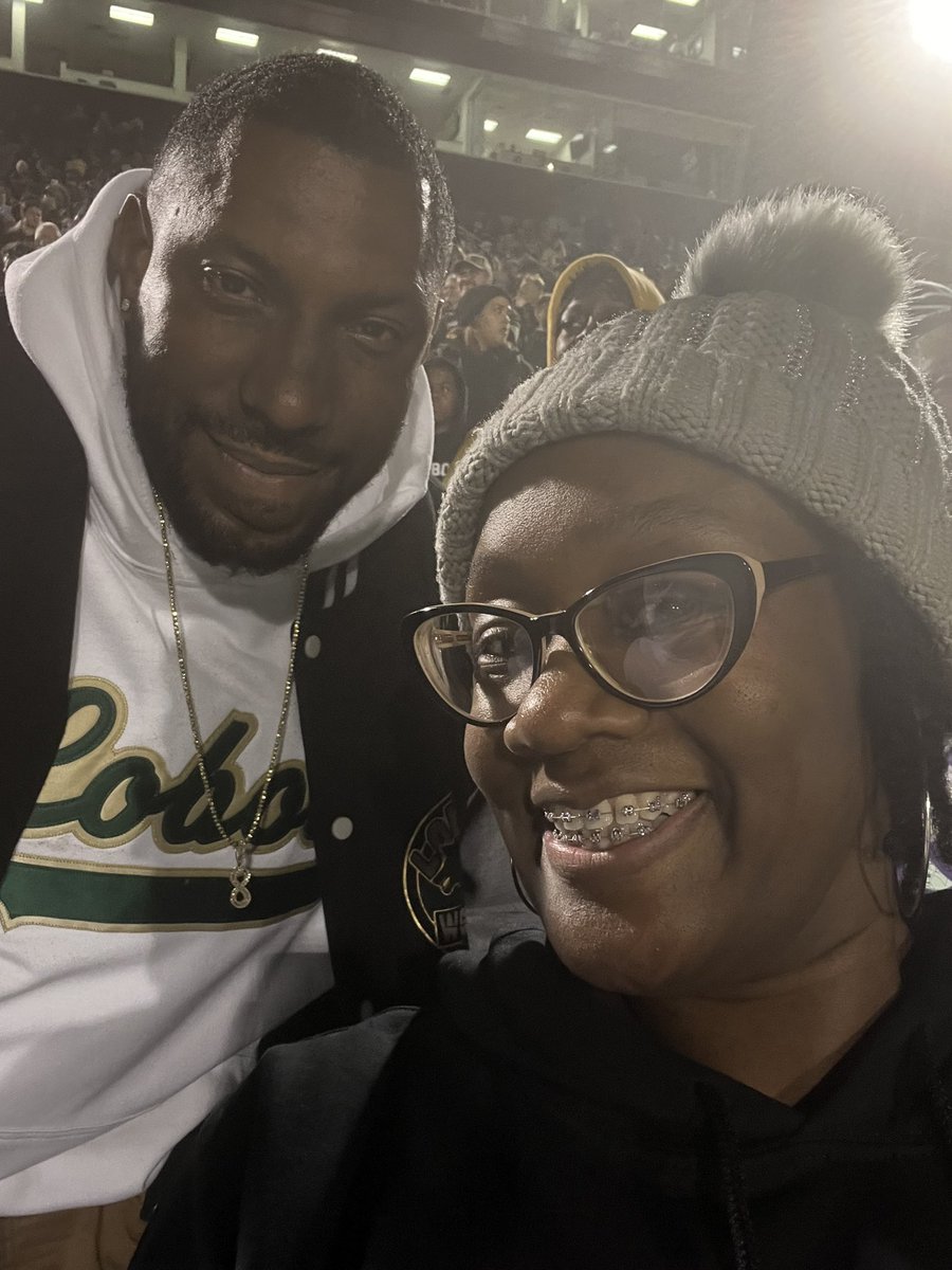 KeyshaWalker3's tweet photo. @longviewgameday When we come to support @JalenHale8 @Lobo_Football we come ready! https://t.co/KD8dFltuYp