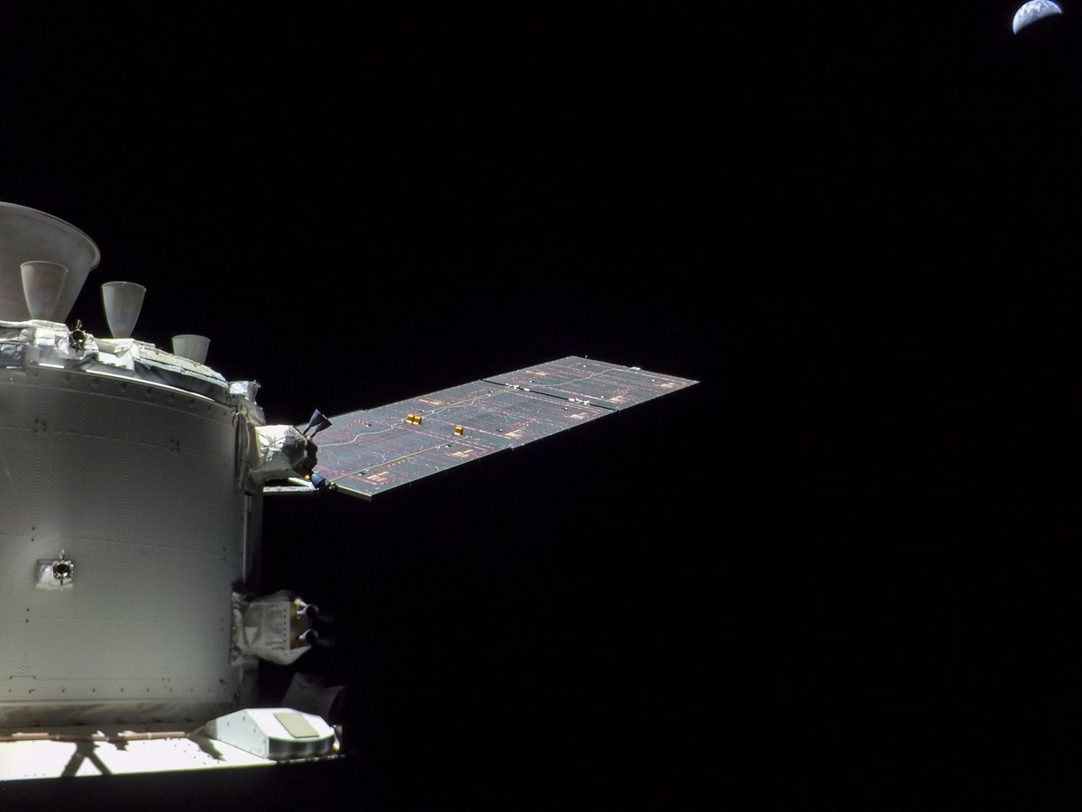 We've entered the Moon's gravitational field again as we prepare for our return flyby on Mon, Dec 5, where we'll fly about 79 miles above the lunar surface. This afternoon, <a href="/NASA_Orion/">Orion Spacecraft</a> was 40K miles from the Moon, and 221K miles from Earth, traveling at 2,777 miles per hour.
