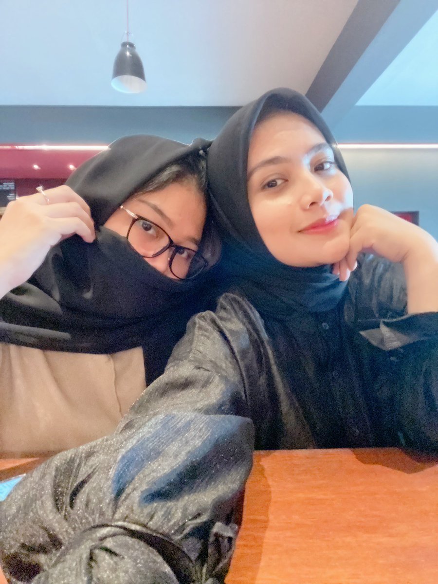 avyulviah's tweet photo. From morning till noon quality time berdua sm kakak shanum. Rempongnya ada bangettt tp super happy🥹🤍.

Here’s to many more quality time and great memories witchuu🤲💕 https://t.co/J8EbumEL0t