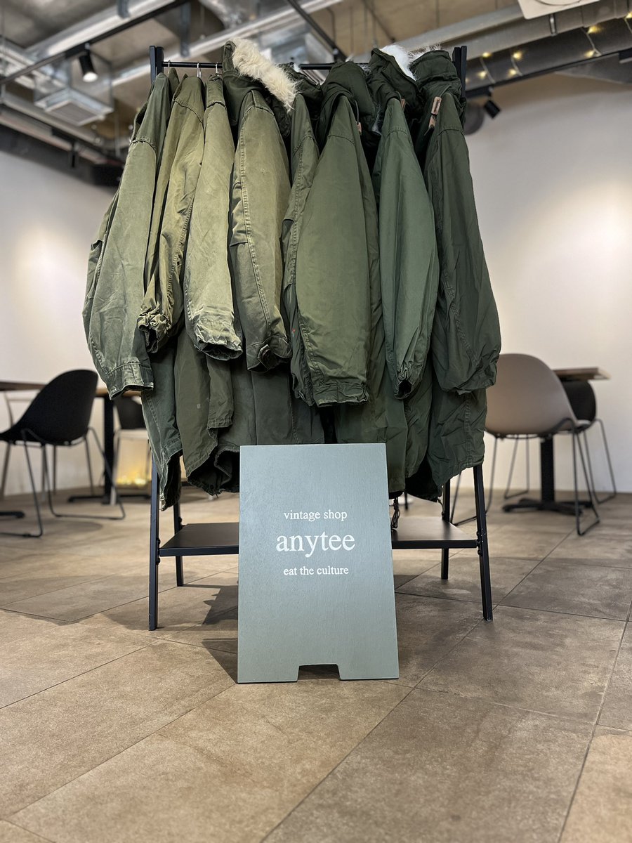 2_basa's tweet image. 今日は中目黒でポップアップ。ヴィンテージのモッズコートとジュエリーのコラボがいい感じ。
#hellopopup
#opennakameguro