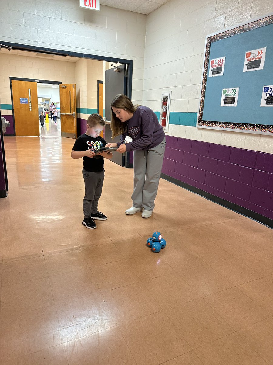 Kara Burnett tweet media