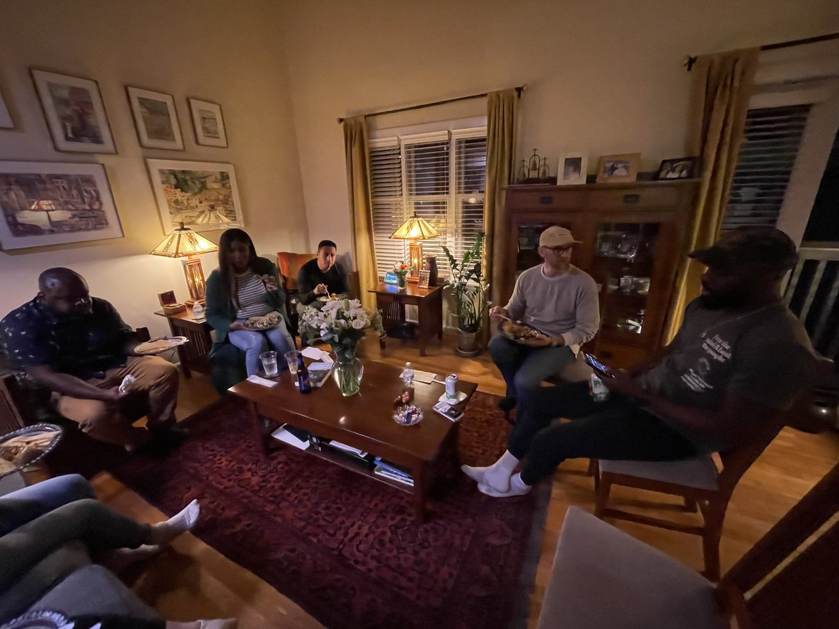 acfdominguez's tweet photo. STUDY BREAK!!!!! Great food, great vibes, and even better people 💗 Shout out to the fab Barbara because this wouldn’t have happened without her graciousness and hospitality 🤩 grateful to be surrounded by friends and recharging together. We got this! #edldc12 #tacos #tamales https://t.co/xfLR7AwL3a