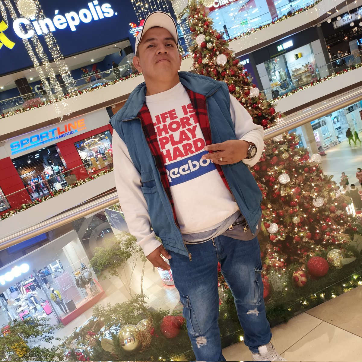 SamuelChoc10's tweet photo. #NuevaFotoDePerfil https://t.co/uryMKEpIQI