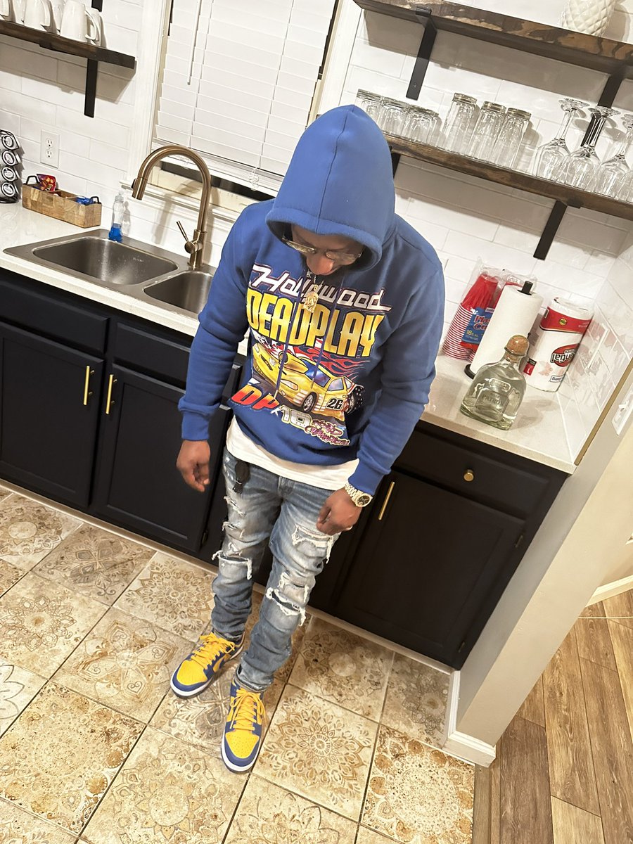 When I slow down n****’s start acting like they was keeping up 💯