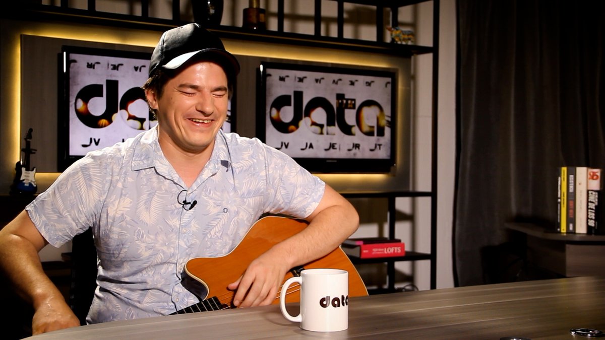 dkgroupmedia's tweet photo. 📺#DATA| 🎙️ @NahuelPennisi :  “Un sueño que tengo es seguir viajando por el mundo para seguir llevando la música. Me da muchas ganas de ir a donde la gente más lo necesita. Pero ir a aprender, no a cobrar . Pensé en ir a África, meterme en las tribus" - @barilirodolfo https://t.co/3D2zSlCxOl