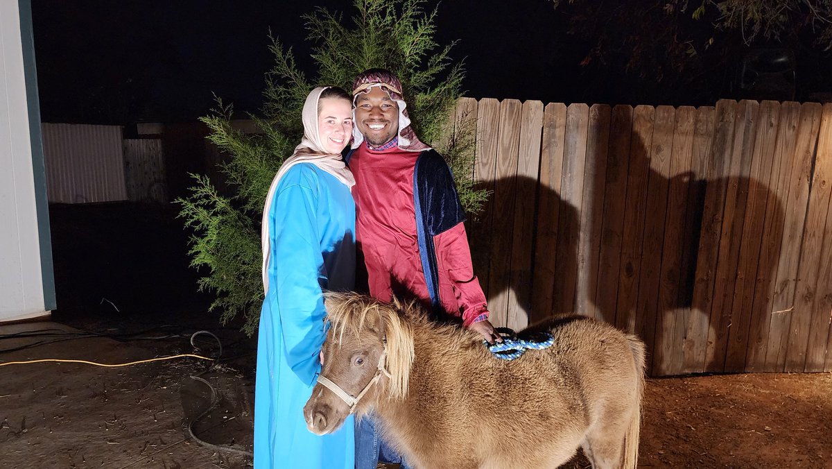 darrellstetler2's tweet photo. Our first night of our Living Christmas Story. One more performance tomorrow night @ 6:30. If you're in #okc, come see us! 
Bible Methodist Church, 1100 Southwest 57th Street https://t.co/3M7B9xndr7