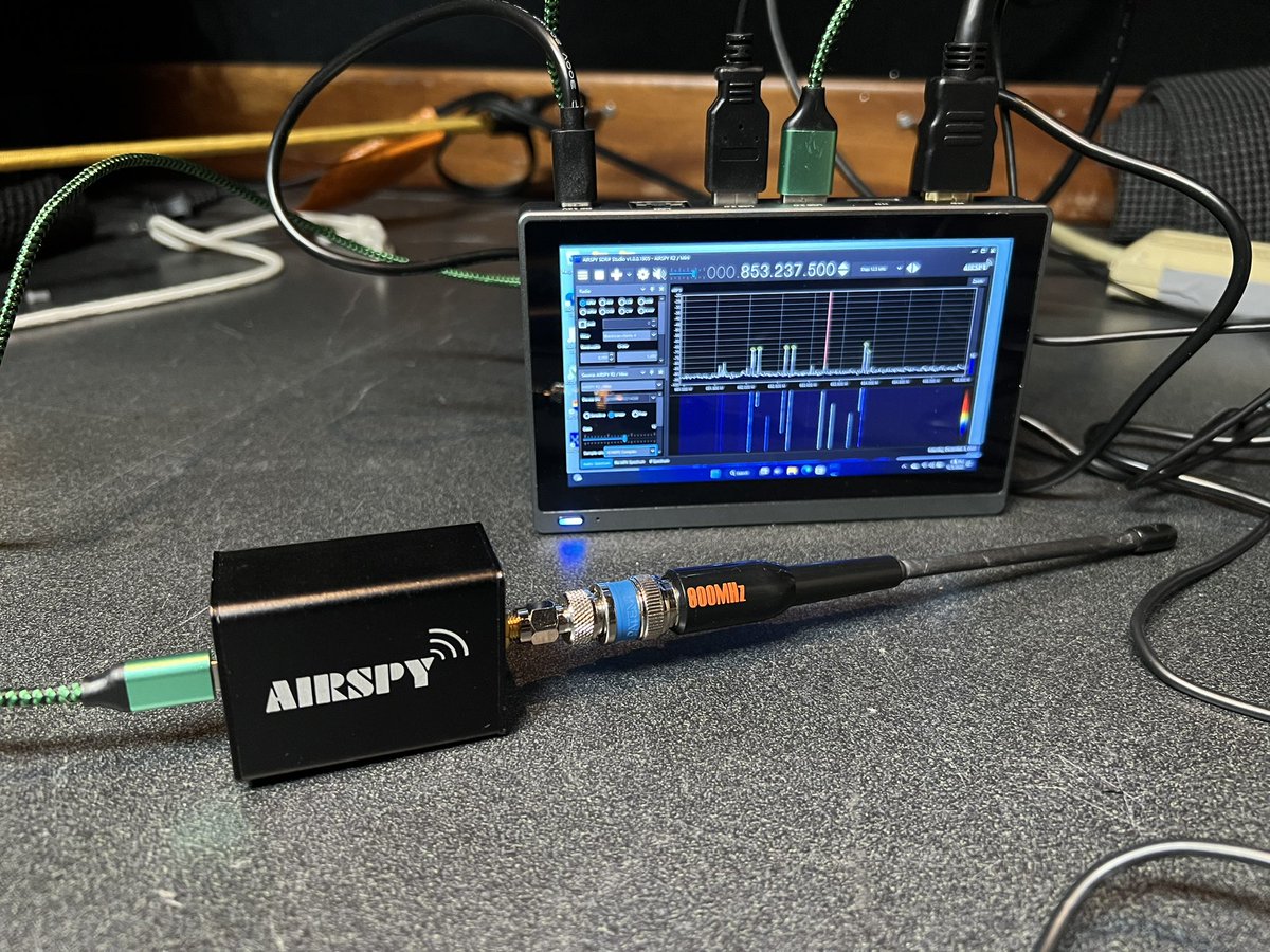 TheFedFiles's tweet photo. Trying out SDR# and my Airspy R2 using a cute little Windows 11 compact PC. Works pretty well! https://t.co/hRWWACPPG5