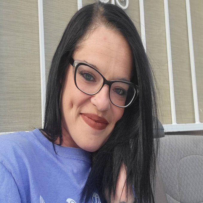I look happy in this picture ❤️ https://t.co/vne8WdvkJA