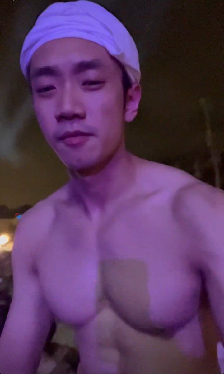 Justheretoexplore tweet media